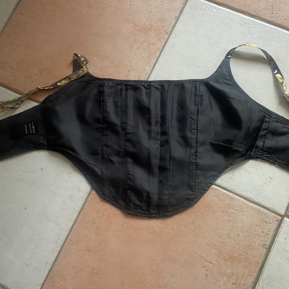 NWT beautiful corset LIONESS - Picture 5 of 7